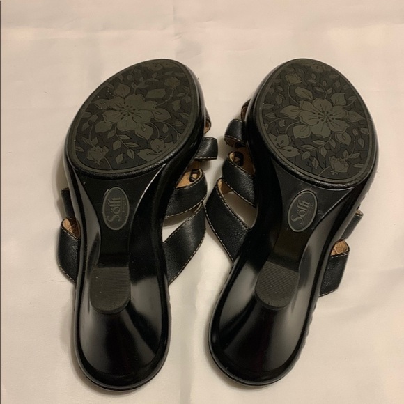 Women's Black Sandals - Picture 4 of 9